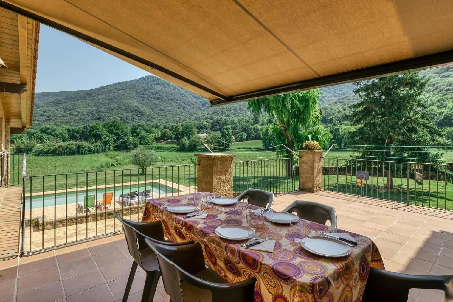 Casa Rural Mas Plantalech Girona Spain