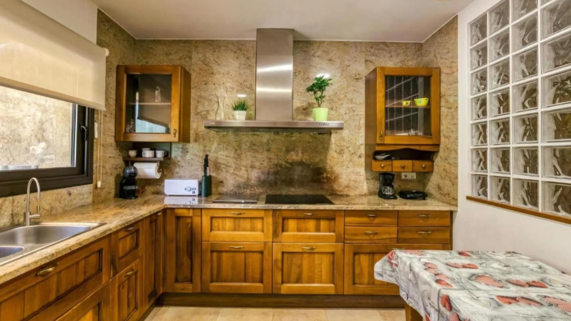 Casa Rural Mas Plantalech Girona Spain