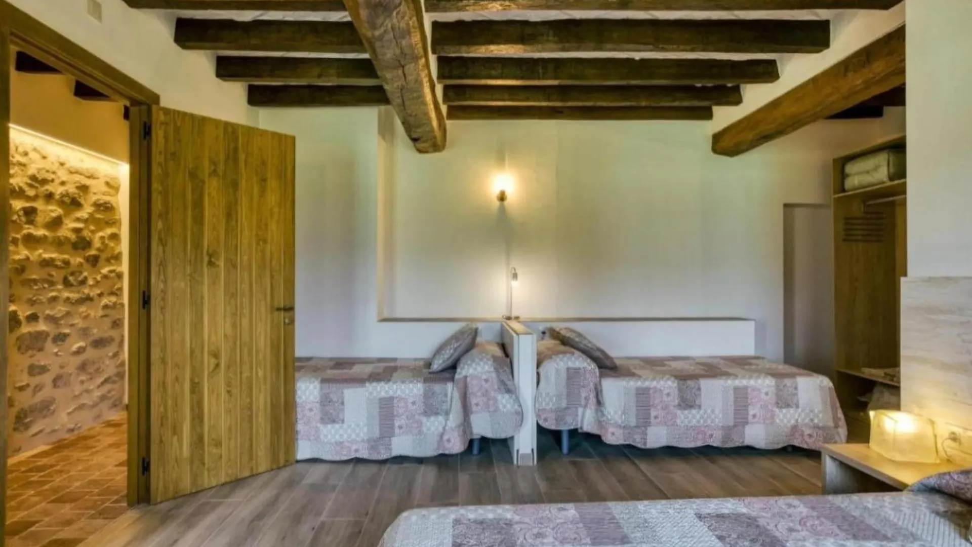 Casa Rural Mas Plantalech Girona Apartment